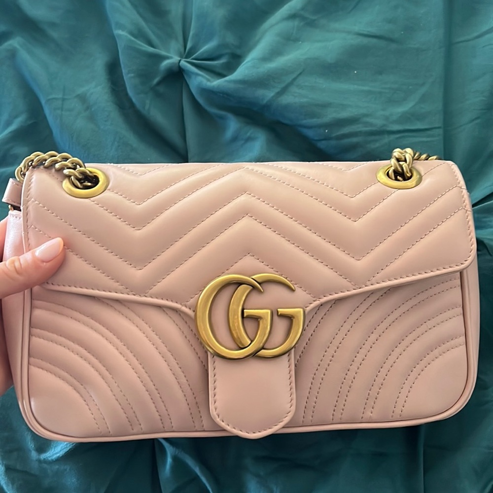 GG Marmont matelassé shoulder bag in pink